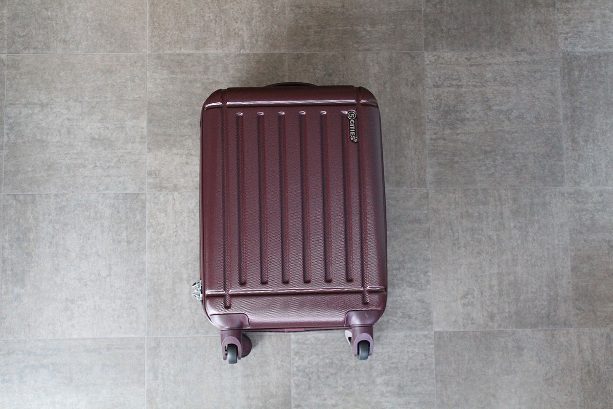 How to pack for 2 weeks in Europe using only hand luggage