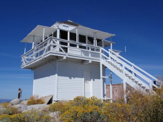 black-mountain-fire-tower
