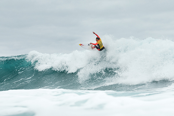 Carissa Moore defeated Stephanie Gilmore in the Final of the Rip Curl Women's Pro Bells Beach. Image: WSL / Kelly Cestari
