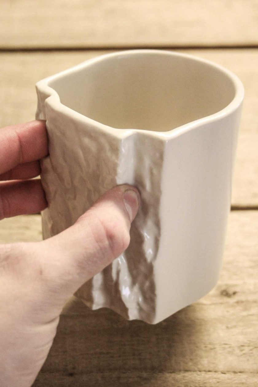 Pinch Hold Mug – Restful exercise for climbers.