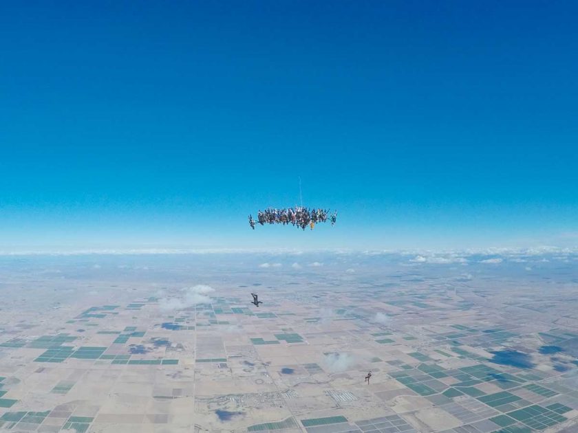 Formation Skydiving during the filming of the Women's Skydive World Record in Eloy, AZ, USA. Photo: Alexandre Aimard / Red Bull Content Pool
