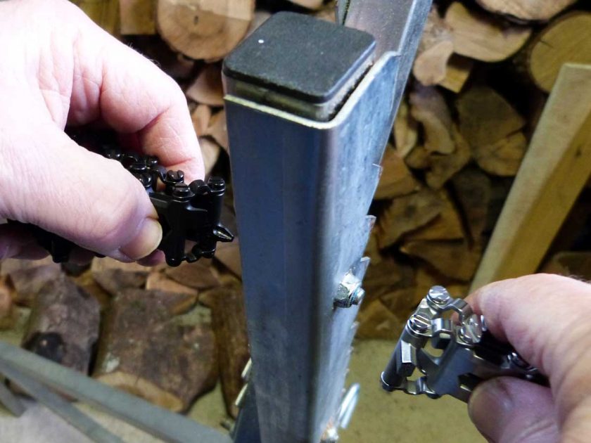 The ability to remove links, means that you can use a hex or screwdriver link along with a box wrench link, together, to undo and fasten bolts without requiring an additional tool.