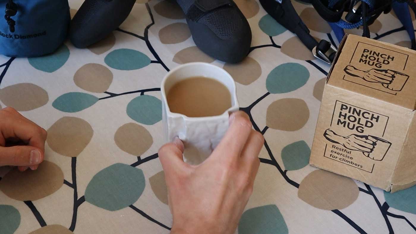 Pinch Hold Mug – Restful exercise for climbers.