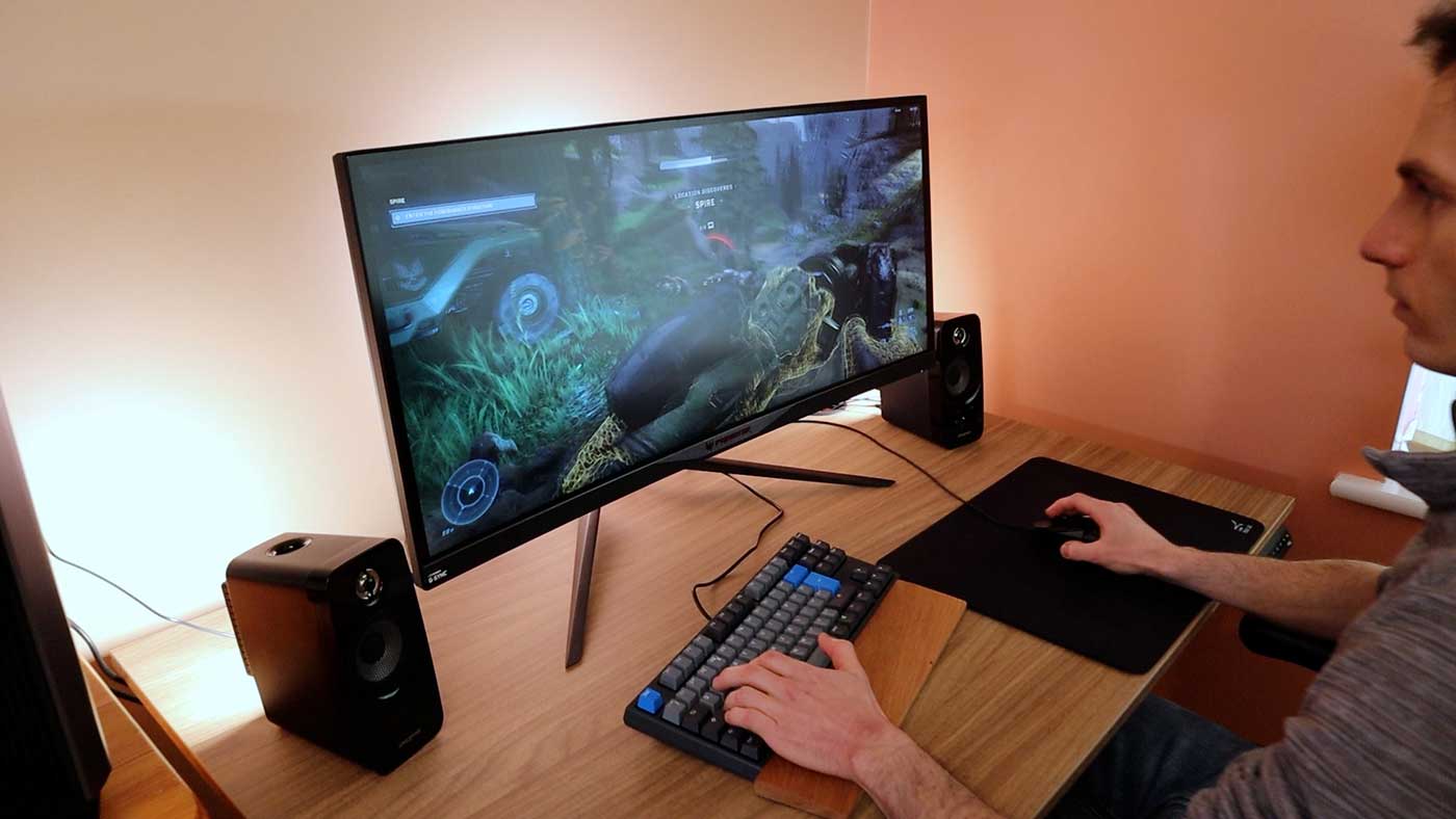 Gaming on the Fully Remi standing desk