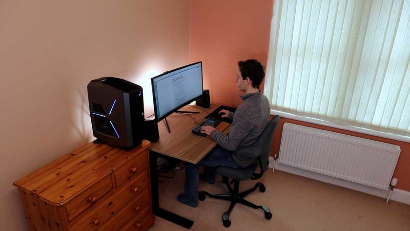 Using the Fully standing desk in a sitting position
