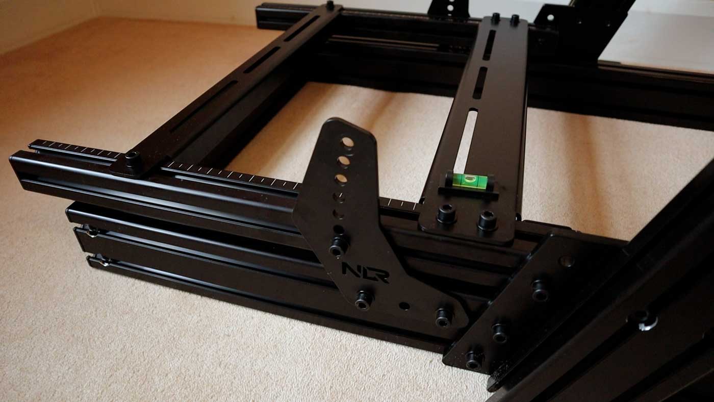 The laser etched lines, along the aluminium profile, and included magnetic spirit level