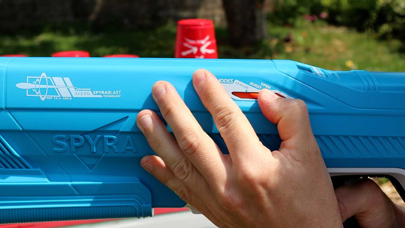 Spyra Two Electronic Water Gun Super Blaster Duel Pack Red and Blue Duel IN  HAND