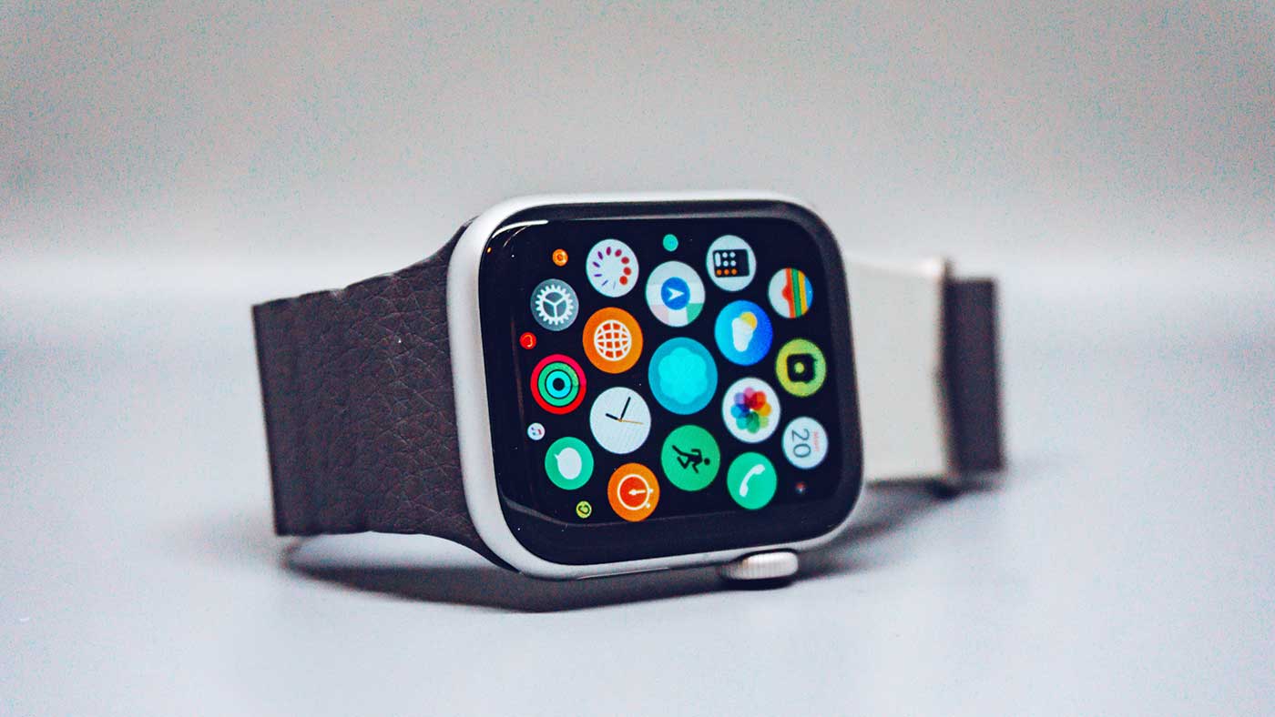 Can your apple watch track hotsell how many miles you run